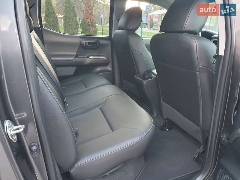 Пикап Toyota Tacoma 2017 в Киеве