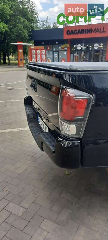 Пікап Toyota Tacoma 2017 в Кривому Розі