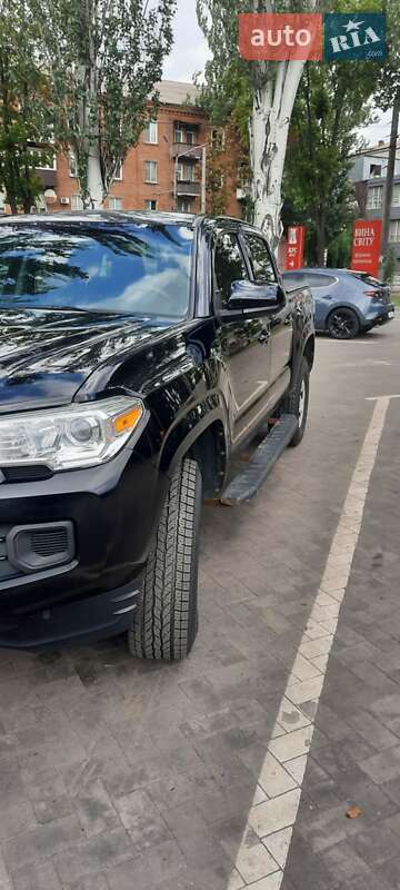 Пікап Toyota Tacoma 2017 в Кривому Розі