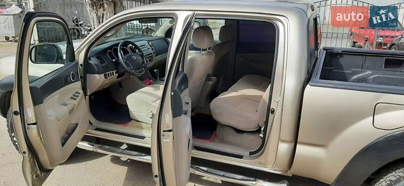 Пікап Toyota Tacoma 2005 в Синельниковому