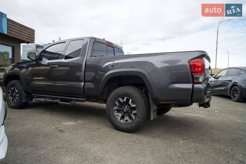 Пикап Toyota Tacoma 2016 в Киеве