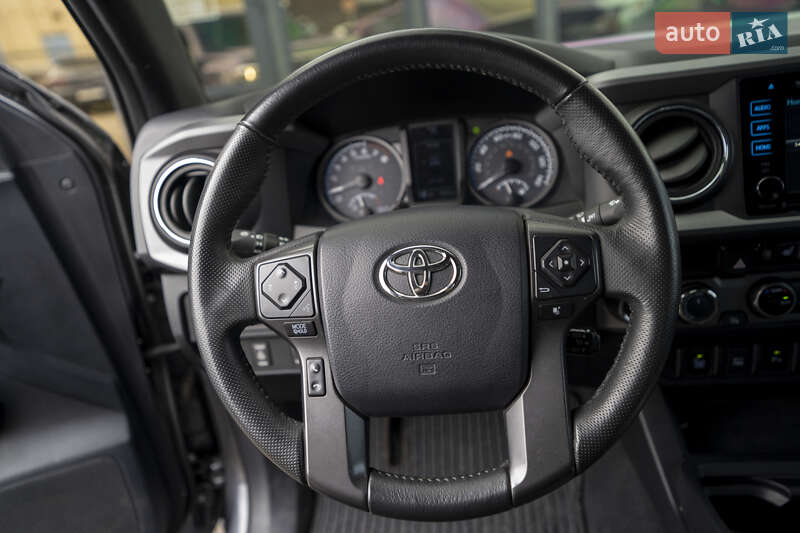 Пикап Toyota Tacoma 2016 в Киеве