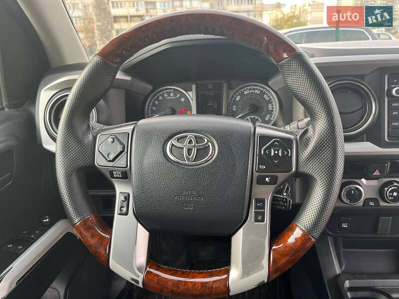 Пикап Toyota Tacoma 2018 в Киеве фото 17 Пикап Toyota Tacoma 2018 в Киеве