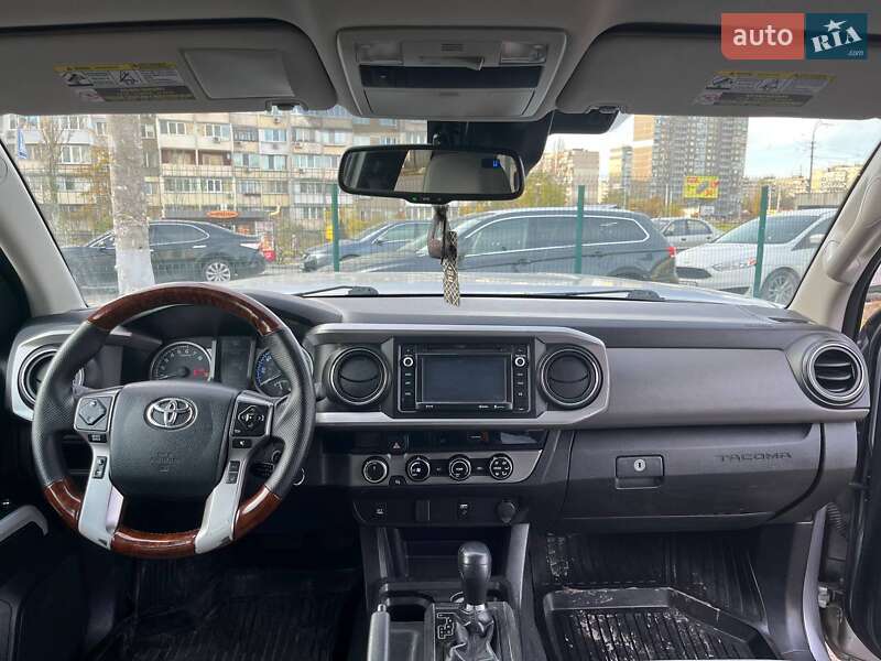 Пикап Toyota Tacoma 2018 в Киеве фото 23 Пикап Toyota Tacoma 2018 в Киеве