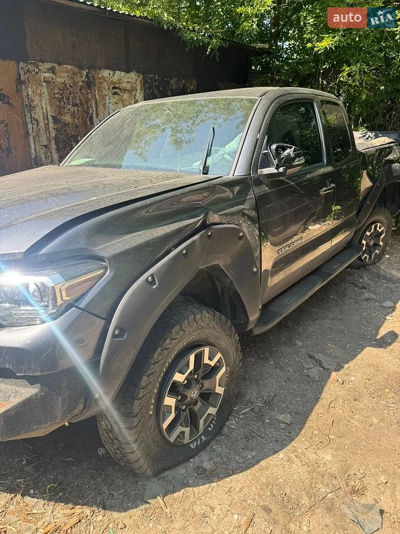 2018 Toyota Tacoma - мініатюра 8