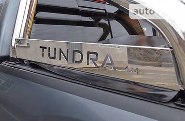 Внедорожник / Кроссовер Toyota Tundra 2010 в Смеле