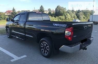 Пікап Toyota Tundra 2014 в 