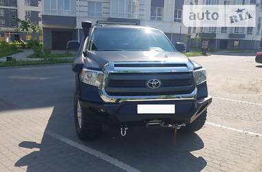 Внедорожник / Кроссовер Toyota Tundra 2014 в Ивано-Франковске