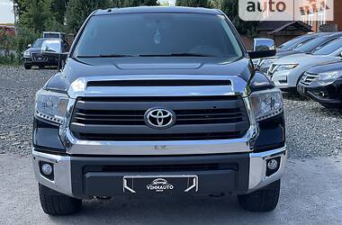 Пікап Toyota Tundra 2015 в Вінниці