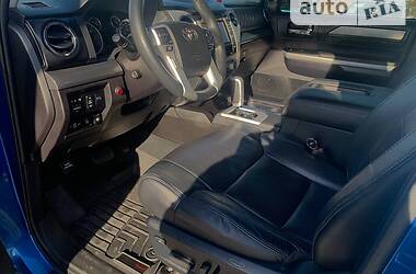 Пікап Toyota Tundra 2016 в 