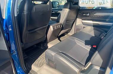 Пікап Toyota Tundra 2016 в 