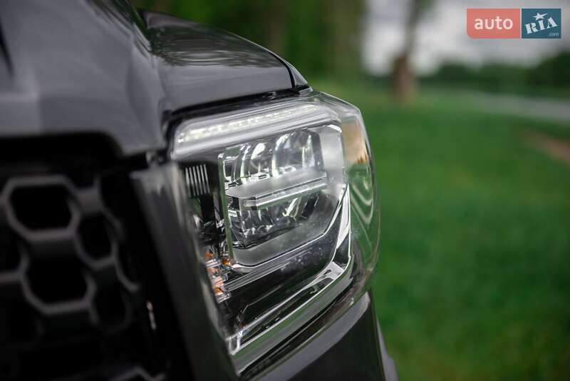 Пикап Toyota Tundra 2017 в Мостиске