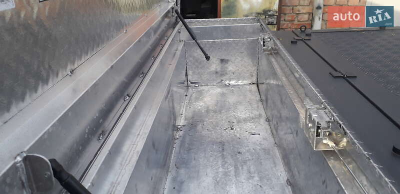 Пикап Toyota Tundra 2017 в Мостиске