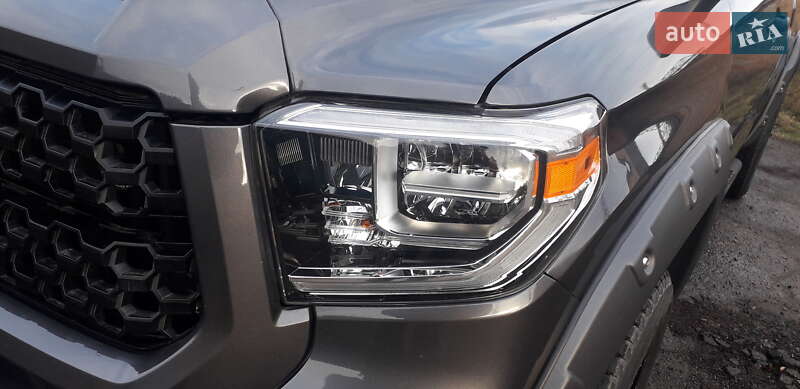 Пикап Toyota Tundra 2017 в Мостиске