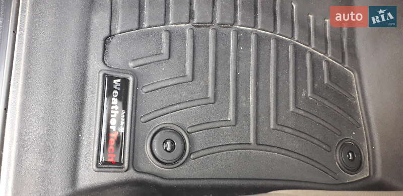 Пикап Toyota Tundra 2017 в Мостиске