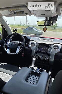 Пікап Toyota Tundra 2018 в Дніпрі