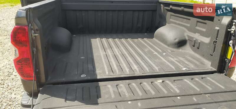 Пикап Toyota Tundra 2014 в Киеве