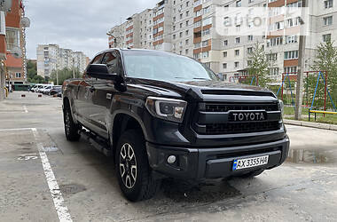 Пикап Toyota Tundra 2016 в Харькове