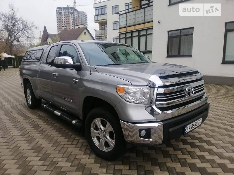 Пикап Toyota Tundra 2016 в Киеве