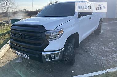 Пікап Toyota Tundra 2016 в Києві