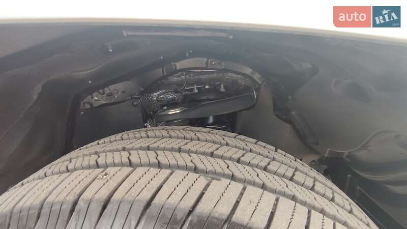 Пікап Toyota Tundra 2021 в Києві