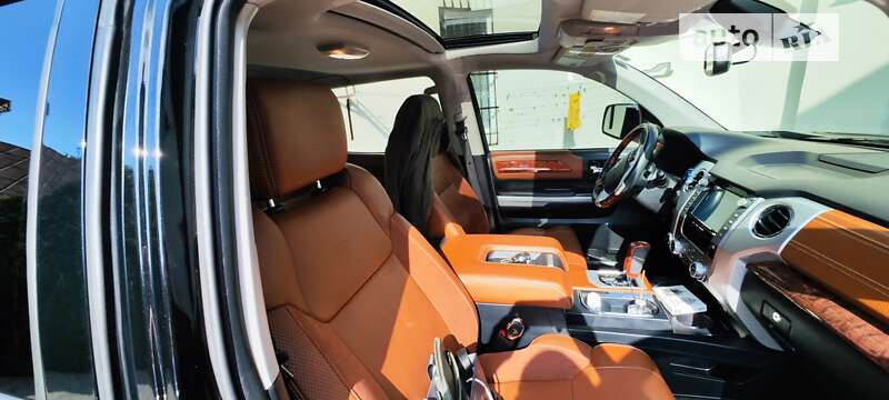 Пикап Toyota Tundra 2019 в Львове