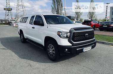 Пикап Toyota Tundra 2018 в Киеве