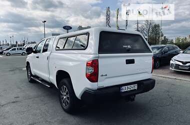 Пікап Toyota Tundra 2018 в Києві