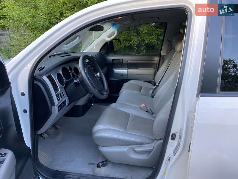 Пікап Toyota Tundra 2008 в Києві