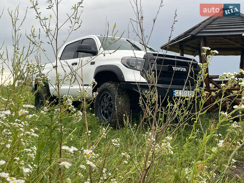 Пікап Toyota Tundra 2018 в Луцьку