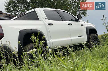 Пікап Toyota Tundra 2018 в Луцьку