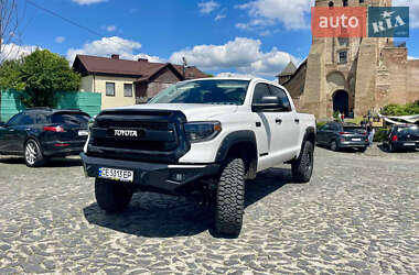 Пікап Toyota Tundra 2018 в Луцьку