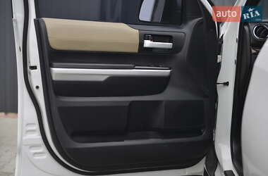Пикап Toyota Tundra 2014 в 