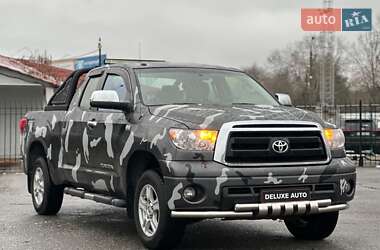 Пікап Toyota Tundra 2012 в Києві