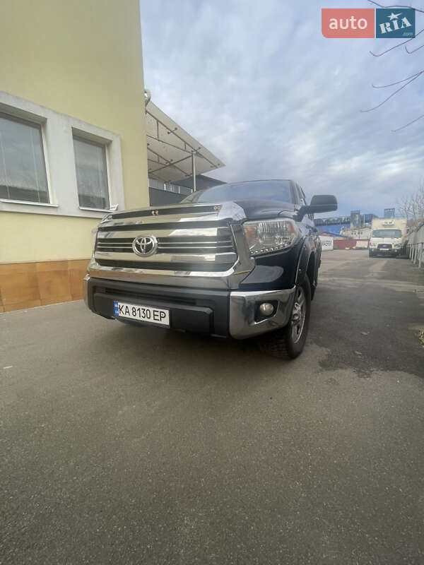 Пикап Toyota Tundra 2016 в Киеве