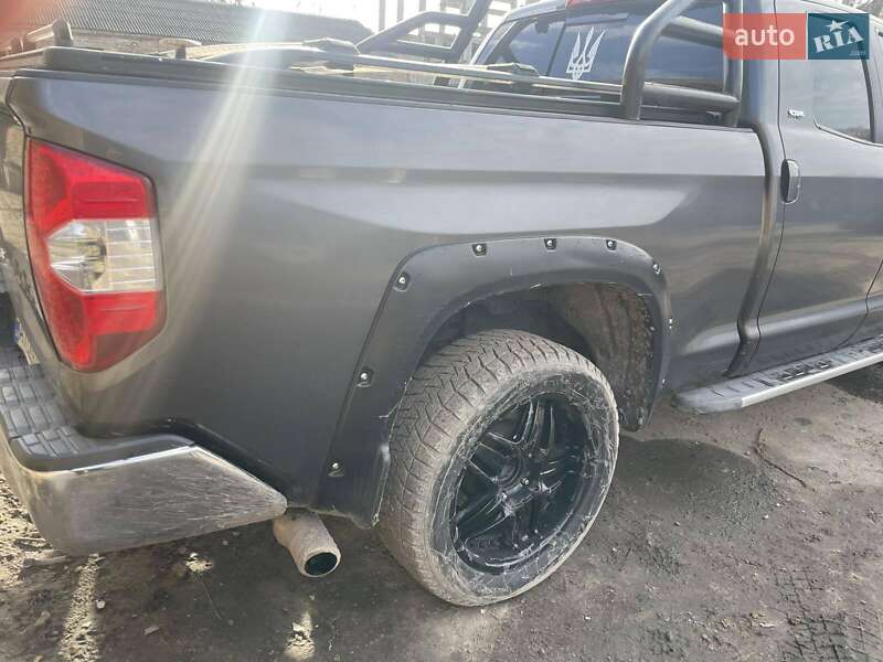 Пикап Toyota Tundra 2016 в Киеве фото 5 Пикап Toyota Tundra 2016 в Киеве
