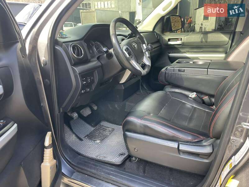 Пикап Toyota Tundra 2016 в Киеве фото 8 Пикап Toyota Tundra 2016 в Киеве