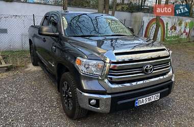 Пикап Toyota Tundra 2015 в Кропивницком