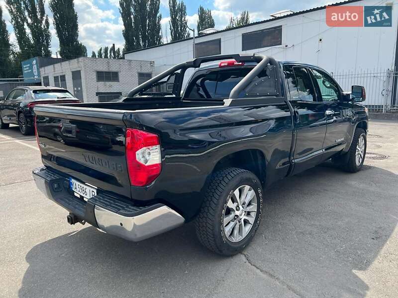Пікап Toyota Tundra 2015 в Києві