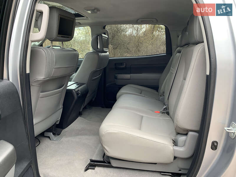 Пікап Toyota Tundra 2011 в Житомирі
