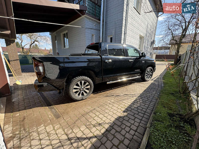 Пікап Toyota Tundra 2019 в Львові