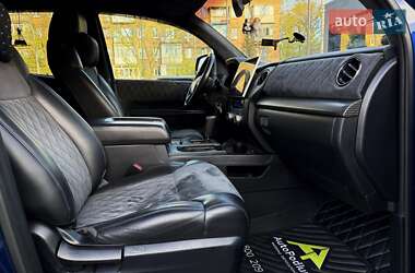 Пикап Toyota Tundra 2015 в 