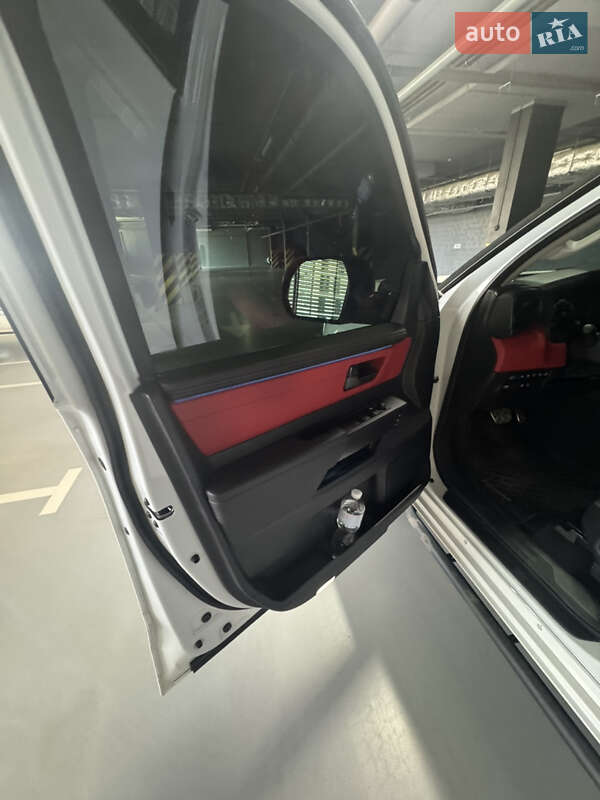 Пікап Toyota Tundra 2023 в Дніпрі