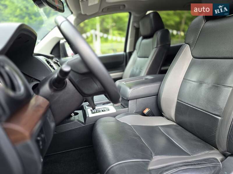 Пікап Toyota Tundra 2019 в Львові