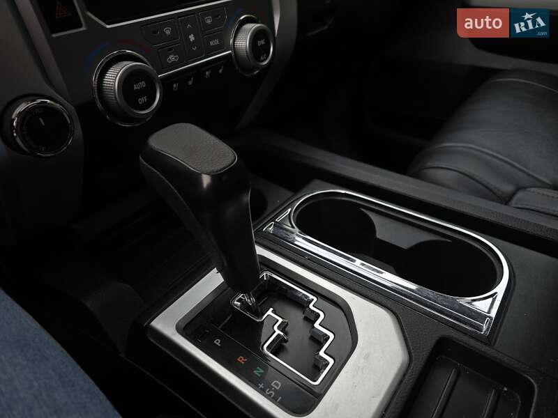 Пікап Toyota Tundra 2019 в Львові