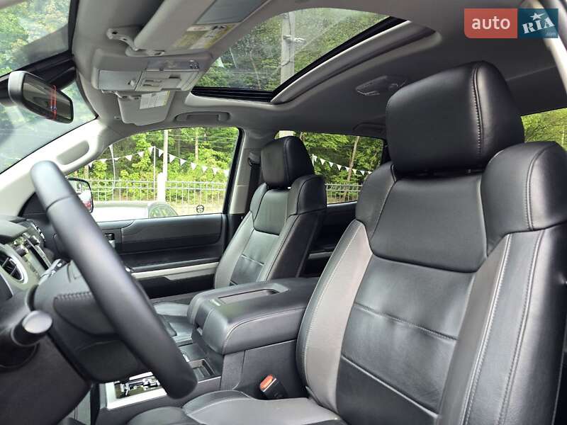 Пікап Toyota Tundra 2019 в Львові