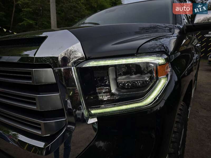Пікап Toyota Tundra 2019 в Львові