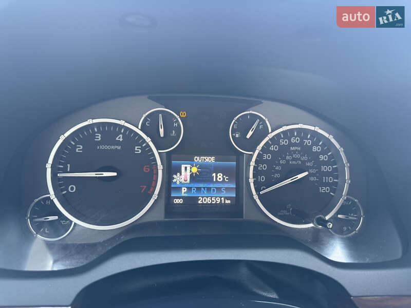 Пікап Toyota Tundra 2013 в Смілі