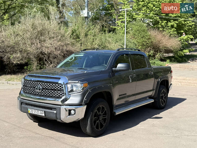Пикап Toyota Tundra 2019 в 