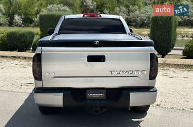 Пикап Toyota Tundra 2014 в 